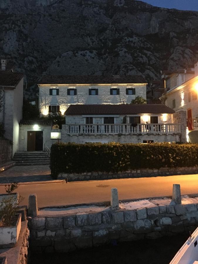 Apartments Radonicic Котор Экстерьер фото