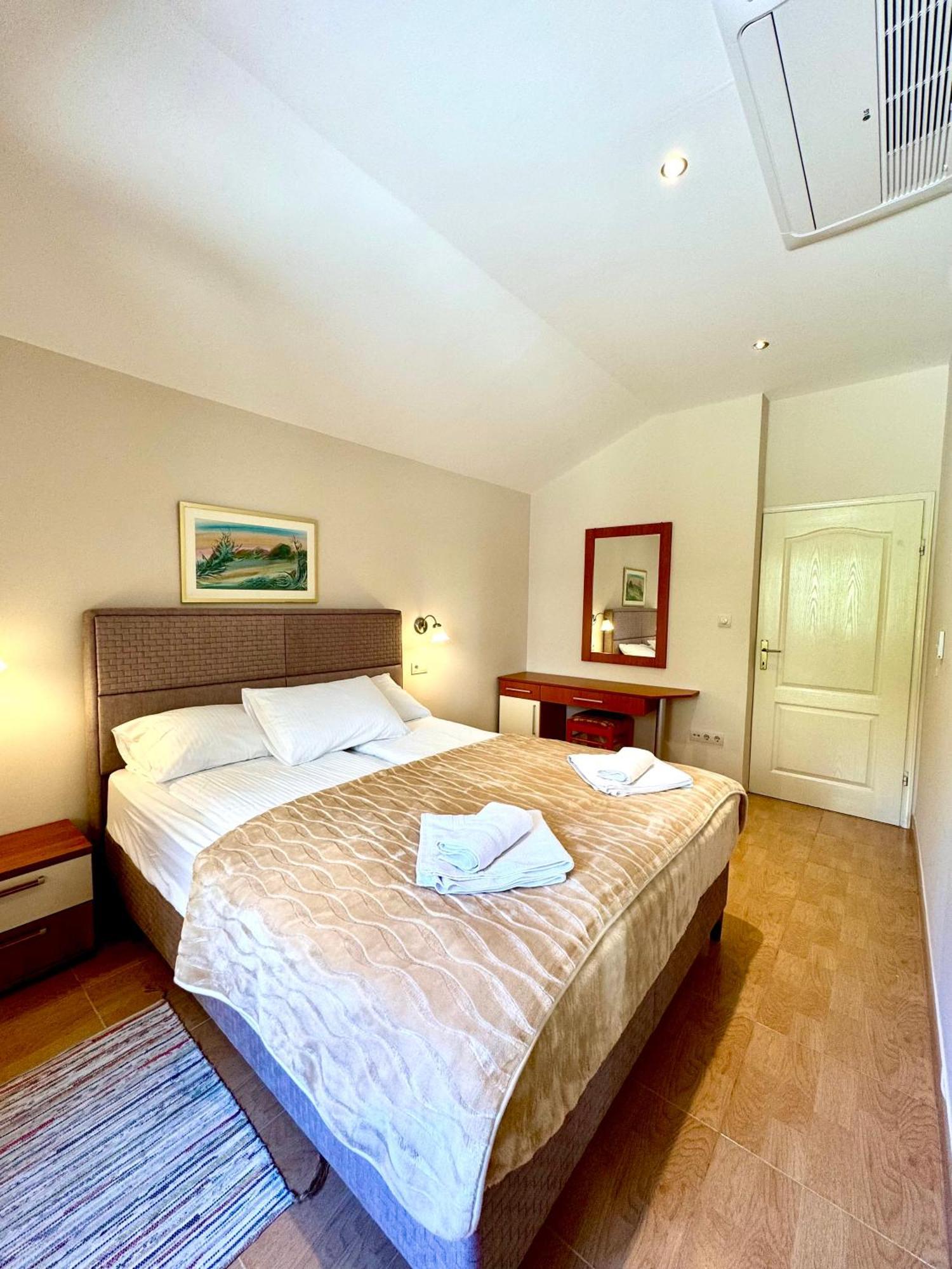 Apartments Radonicic Котор Экстерьер фото