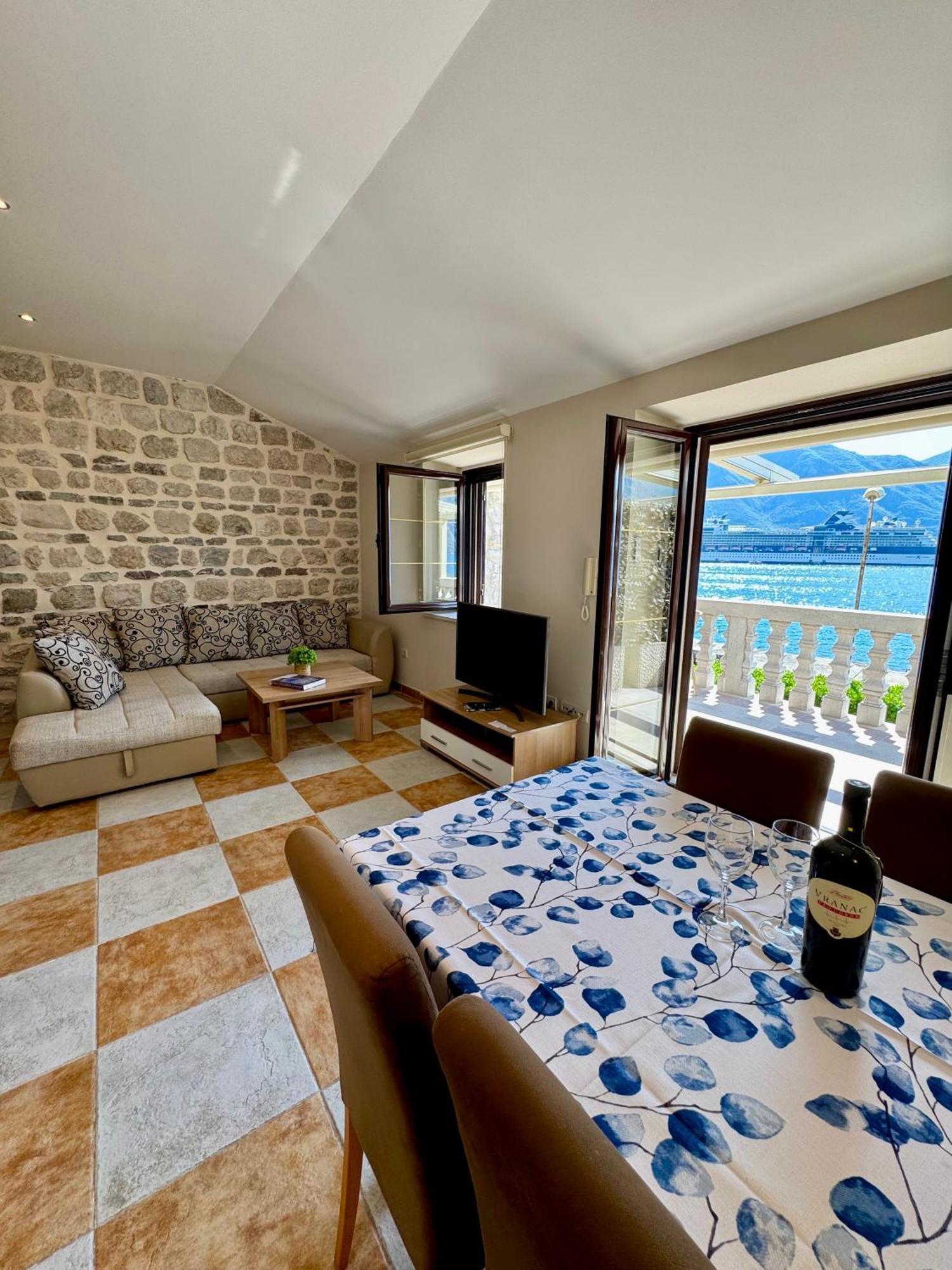 Apartments Radonicic Котор Экстерьер фото